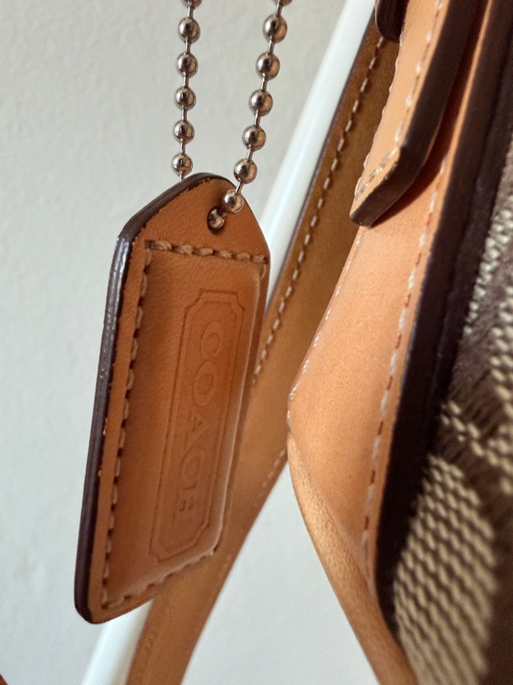 Vintage💕like new! Coach Signature Canvas Backpack with Tan Leather Trim - Picture 4 of 17